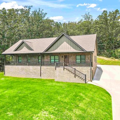 1912 Lookout Mountain Dr, Scottsboro, AL 35769