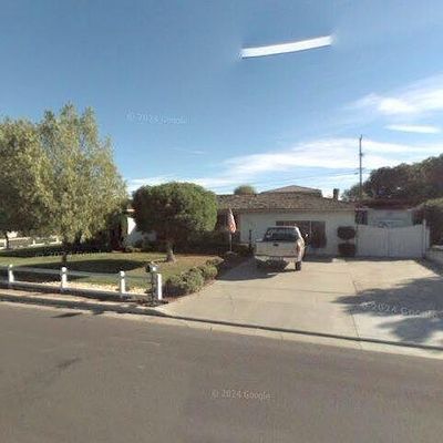 1951 Valley View Rd, Hollister, CA 95023