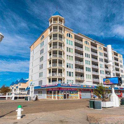 2 Dorchester St #408, Ocean City, MD 21842