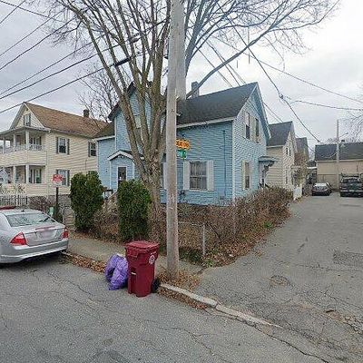 2 Hamel Pl, Lowell, MA 01850