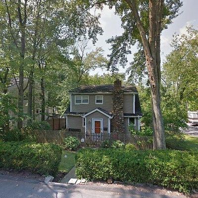 2 Lake Trl E, Wayne, NJ 07470