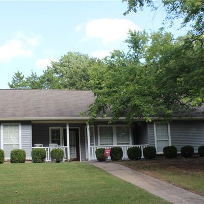 2288 N Creekwood Ave, Fayetteville, AR 72703