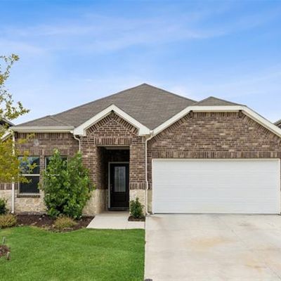 230 Luna Ln, Lake Dallas, TX 75065