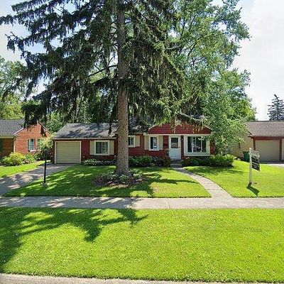 23086 Floral St, Farmington, MI 48336