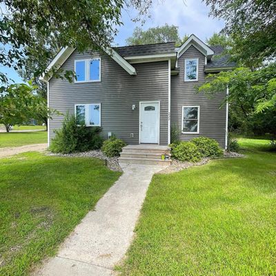 232 1 St Ave Nw, New London, MN 56273