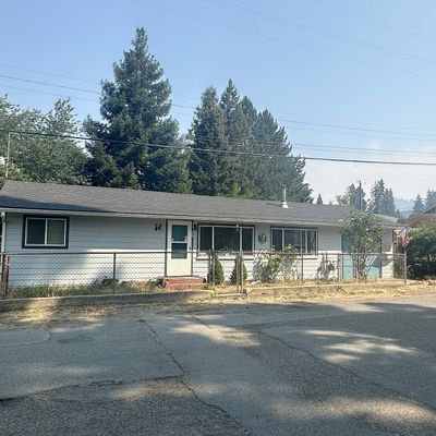 235 N 6 Th St, Glendale, OR 97442