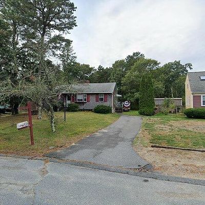 24 Brigantine Cir, Plymouth, MA 02360