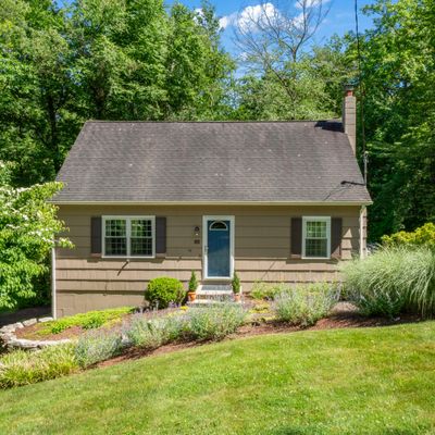 24 Great Quarter Rd, Sandy Hook, CT 06482