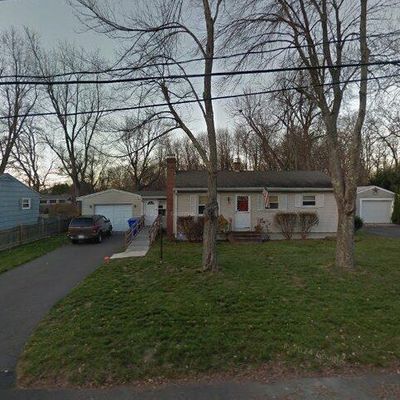 24 Wands St, Springfield, MA 01118