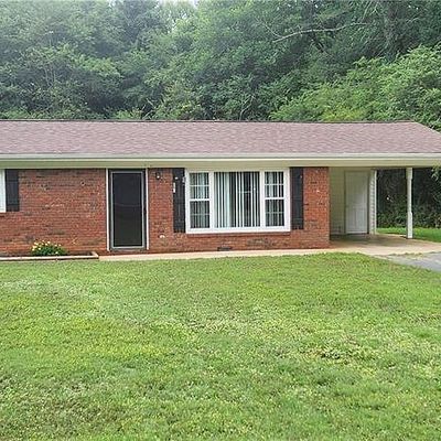 241 Jolly St, North Wilkesboro, NC 28659