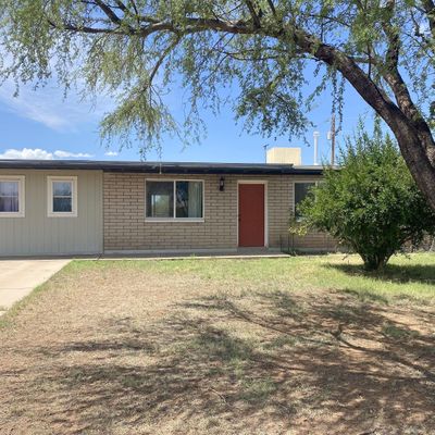 2461 N Calle Quinto, Huachuca City, AZ 85616