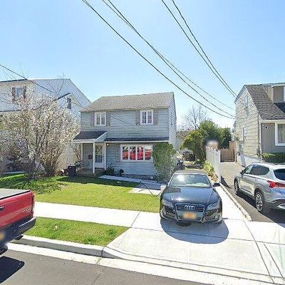 2462 Marine Pl, Bellmore, NY 11710