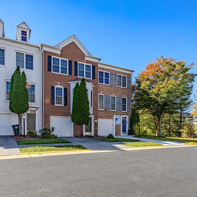 2463 Terra Cotta Cir, Herndon, VA 20171