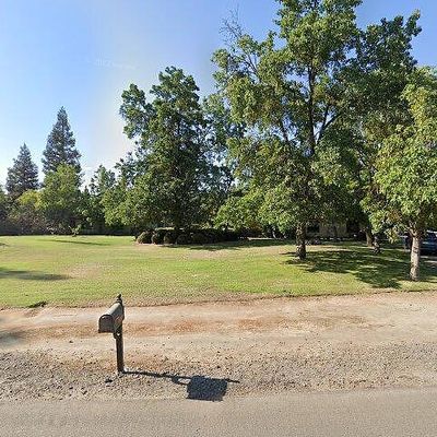 2511 E Birch Ave, Clovis, CA 93611