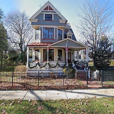 215 Walnut St, Beverly, NJ 08010