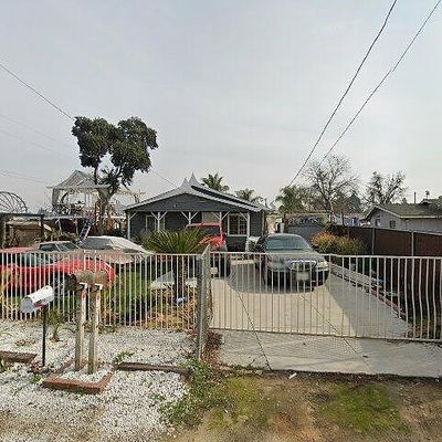 2194 N Feland Ave, Fresno, CA 93722