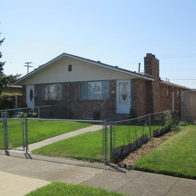 220 E Crown Ave, Spokane, WA 99207