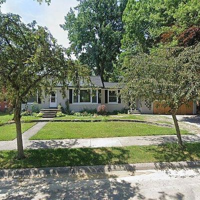 22000 Sunnyside St, Saint Clair Shores, MI 48080