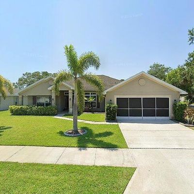 2204 Merlin Dr, Melbourne, FL 32904