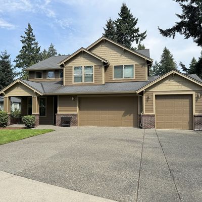 2209 Ne Village Green Dr, Vancouver, WA 98684