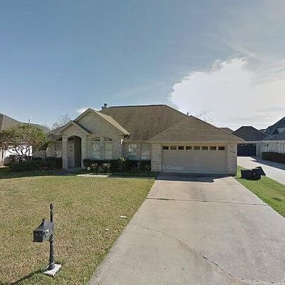 2211 Avenue N, Nederland, TX 77627