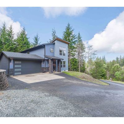 2229 Timberline Dr, Coos Bay, OR 97420