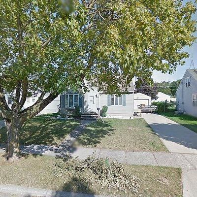 225 S James St, Kimberly, WI 54136