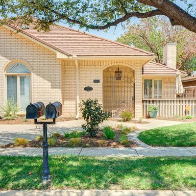 225 Zoar Ave, Lubbock, TX 79416