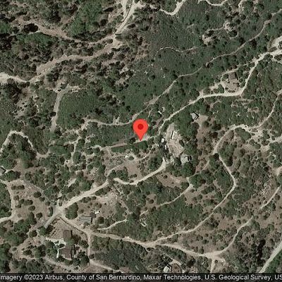 27494 White Fir Dr, Lake Arrowhead, CA 92352