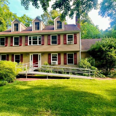 28 N Georges Hill Rd, Southbury, CT 06488