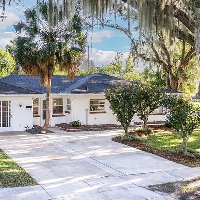 2831 Southland Rd, Mount Dora, FL 32757