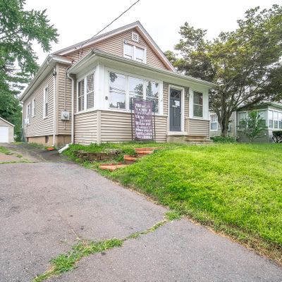 287 Prospect St, East Hartford, CT 06108