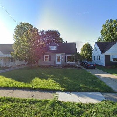 29014 Foxboro St, Willowick, OH 44095