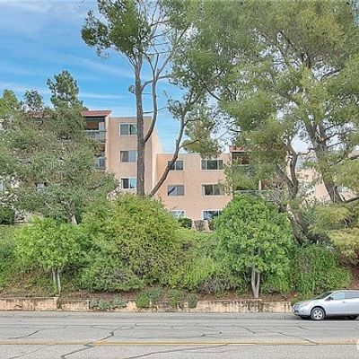 2940 N Verdugo Road, Glendale, CA 91208