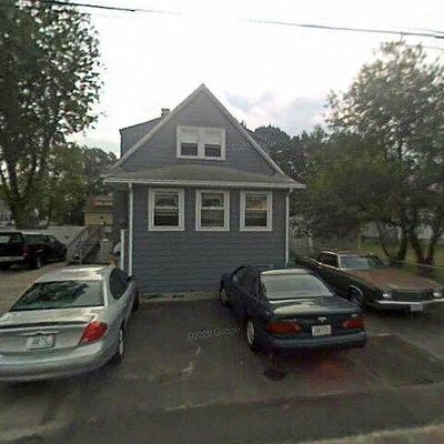 30 Belt St, Warwick, RI 02889