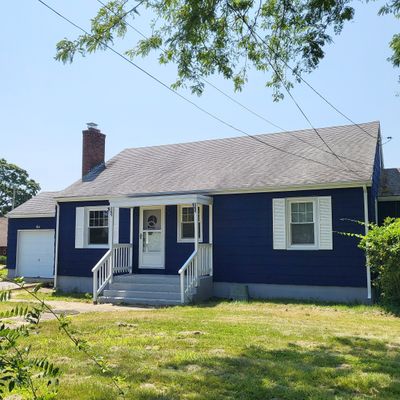 30 Gallup Ln, Waterford, CT 06385