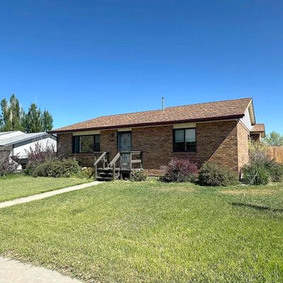 301 Bellvue Ave, Lander, WY 82520