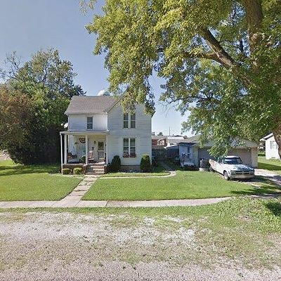 301 E 3 Rd Ave, Deer Creek, IL 61733