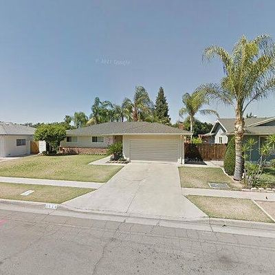 2524 E Paul Ave, Fresno, CA 93710