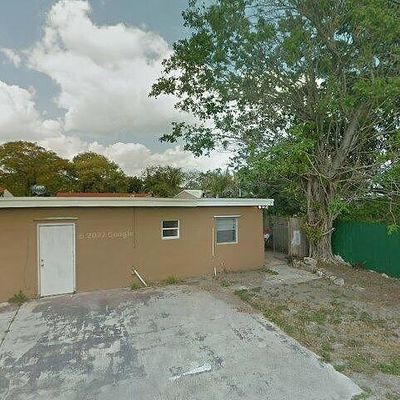 2534 Mckinley St, Hollywood, FL 33020