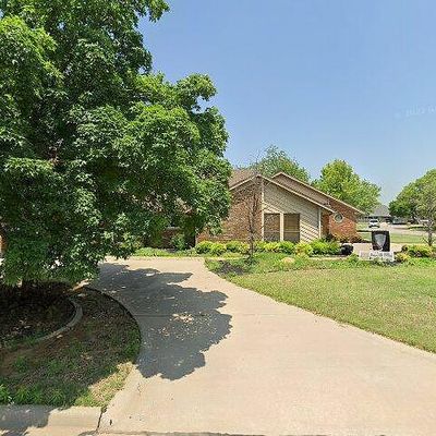 2544 Ne Heritage Creek Dr, Lawton, OK 73507