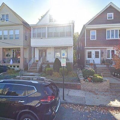 26 Edwards Ct, Bayonne, NJ 07002