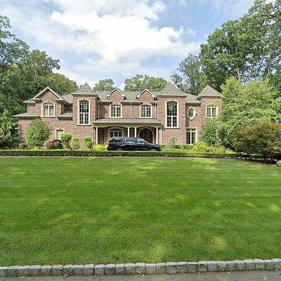 27 Dogwood Hill Rd, Upper Saddle River, NJ 07458