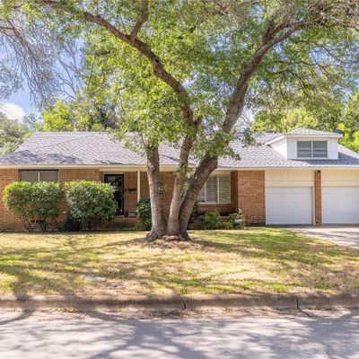 2701 Larkin Ave, Fort Worth, TX 76133