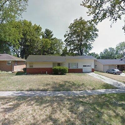 2704 Karen Dr, Rockford, IL 61101