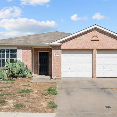 2709 Tar Heel Dr, Fort Worth, TX 76123