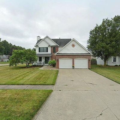 271 Finch Dr, Elyria, OH 44035