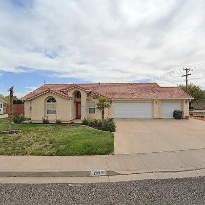 3289 Canyon View Dr, Santa Clara, UT 84765