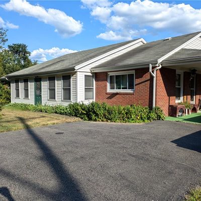 332 E Shaffer Rd, Aliquippa, PA 15001