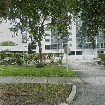 3375 N Country Club Dr #701, Miami, FL 33180